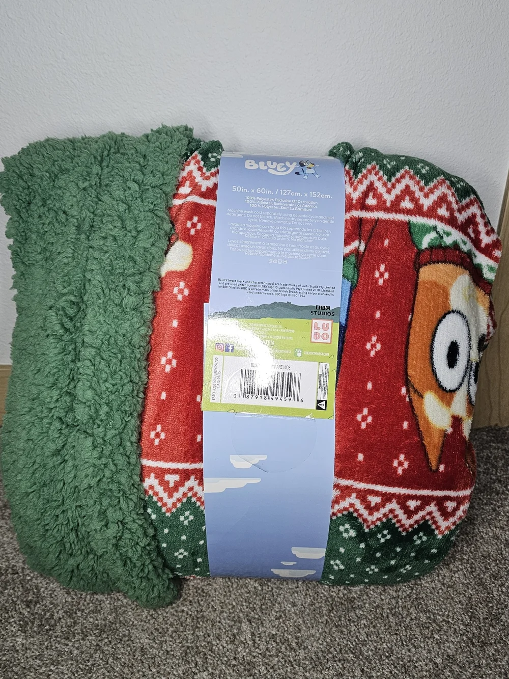 Kids Plush Green & Red Holiday Throw Blanket